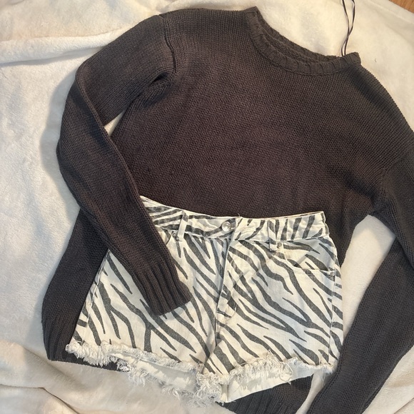 Aeropostale Dark Brown Crew Neck Sweater - Picture 1 of 4